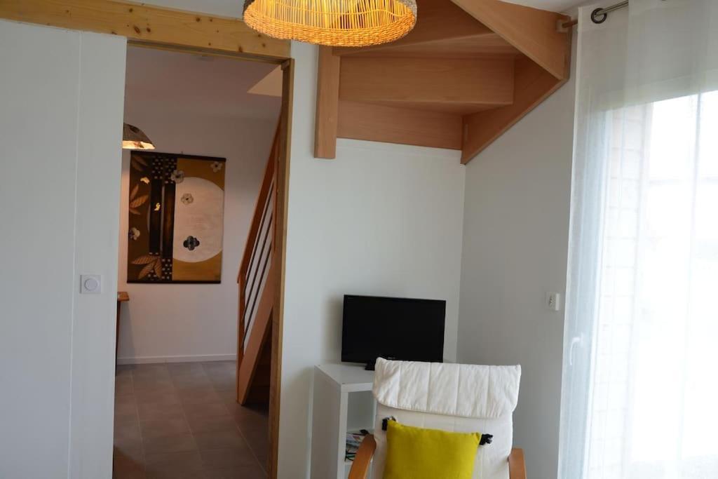 La Maison Des Cordelles Saint-Denis-en-Val Экстерьер фото